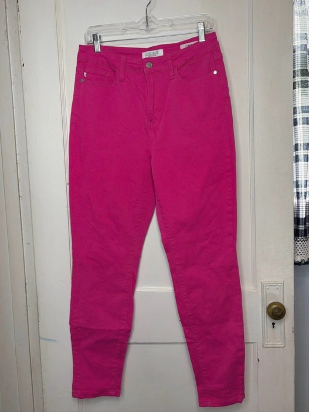 Judy Blue Bright Pink Women’s Slim Fit Skinny Jeans Size 9/29